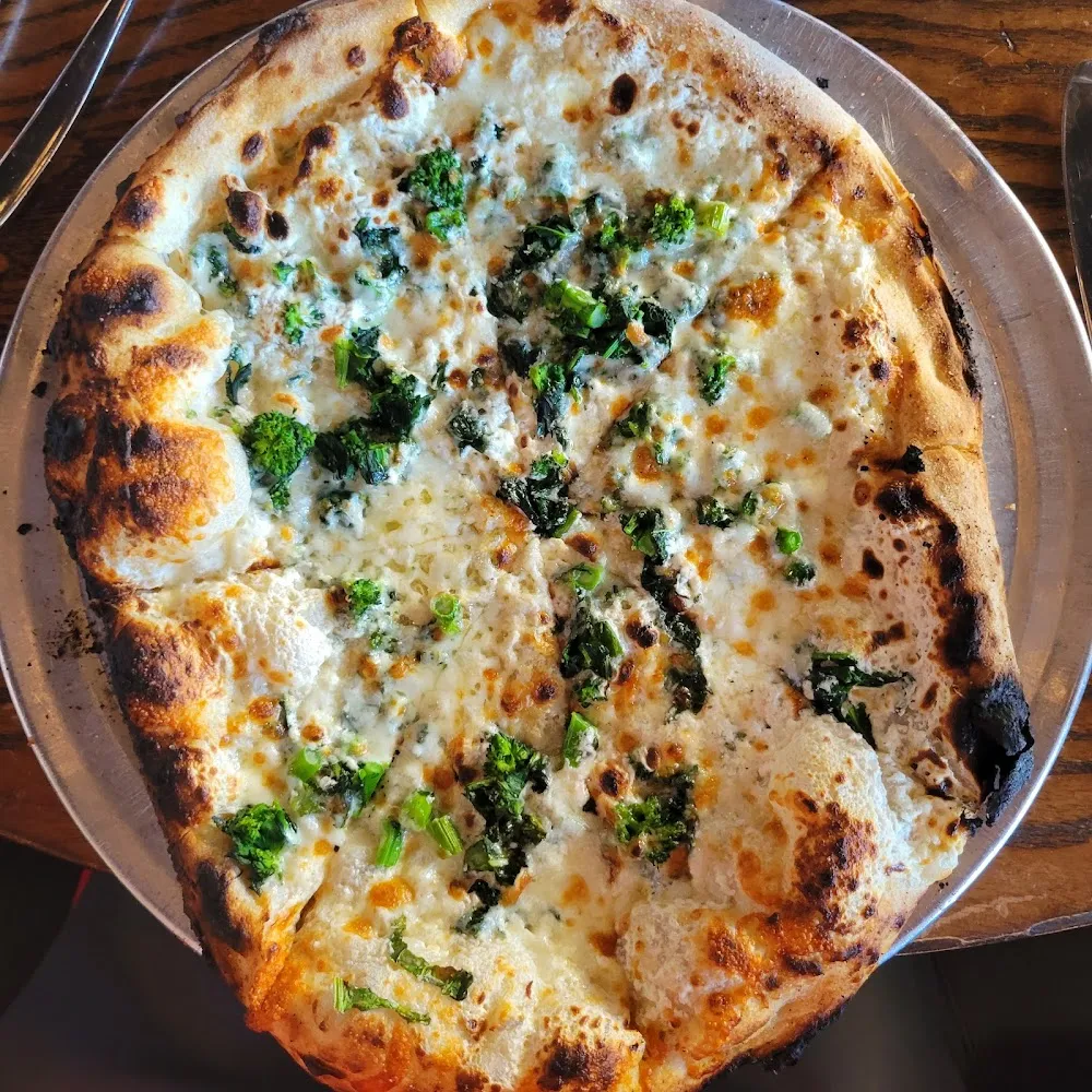 Garlic Ricotta Pizza
